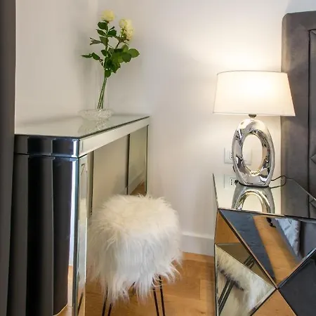 Luxury Mirage Сплит