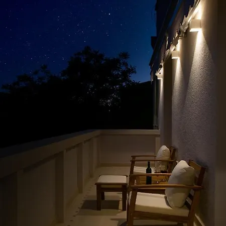 Апартаменты Luxury Mirage *