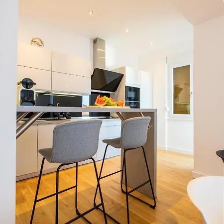 Luxury Mirage * スプリト