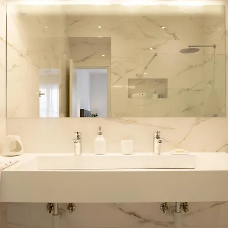 Luxury Mirage *