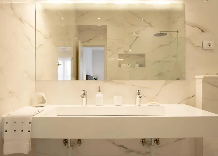 Luxury Mirage *